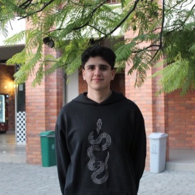 Periodista en formación. Análisis político. Actualidad, medios y opinión pública. Comparto cartas al director en @buzondeldirector 📩
Además, bullanguero.