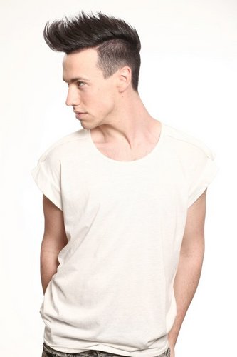 Koreograf för tv4 The Voice Sverige.
Swedish dancer & choreographer