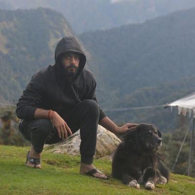 _Nostalgic90s's profile picture. Just a digital diary of my thoughts.Remember, my tweets don't define the whole me. Life is more complex and colorful than 280 characters can capture.