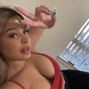 eminilandlord's profile picture. A pretty lady who's ready to be your mistress and more 🥵😈No minor ❌No free content ❌ DM for contents 😈🩶🍆,