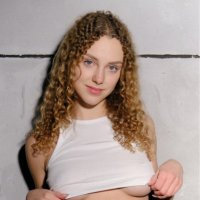 Zoey Curly (@frosty_rosee) 's Twitter Profile