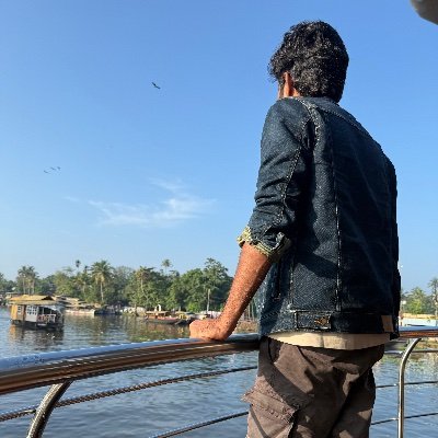 avinashreddy121's profile picture. 