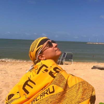 maluvida___'s profile picture. Prefiro desistir.