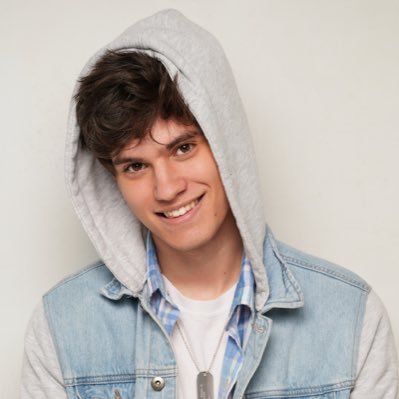 21 Year Old Singer/Songwriter The Voice Season 24! Media Contact: tm@tannermassey.com
