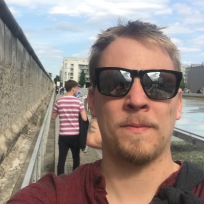 Kapitalismus je nerovnoměrné rozdělení bohatství. Socialismu je rovnoměrné rozdělení bídy. Kdo podporuje Rusko, Hamás a Levici shoři v pekle👋