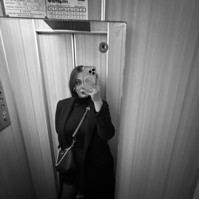 itsFvancesca's profile picture. proof that i have a heart  she / her