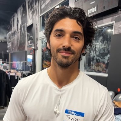 justnoption's profile picture. god forbid women have hobbies