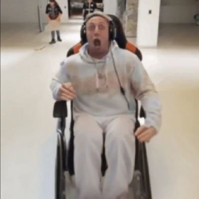 FaustoSalinaxx's profile picture. kanye east