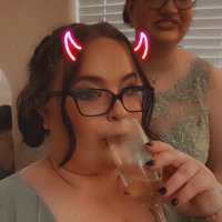 mik (@yescobars) 's Twitter Profile