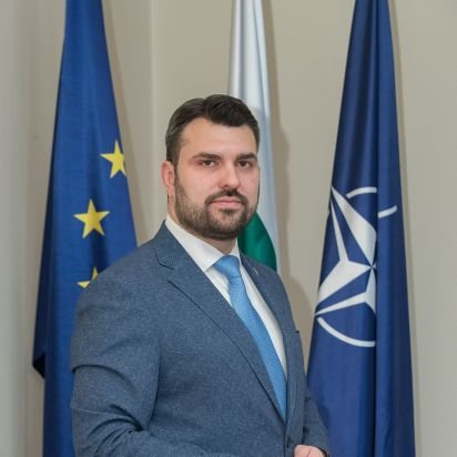 Minister of Foreign Affairs of Bulgaria 🇧🇬;
Deputy Minister of Foreign Affairs (2017-2021);
Member of Parliament (2014-2017; 2022-2024)