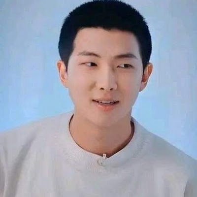 안녕하세요, 저의 열렬한 팬 여러분, 여러분이 안전하기를 바랍니다. 이게 제 새로운 계정이에요.💜🇰🇷🇰🇷💜