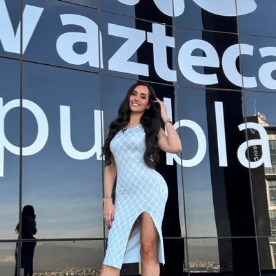 📺 Conductora en @aztecapuebla #HechosPL #HechosAm #EntreCúpulas #ADN40 👠 Modelo de 1.80 m 👑 Miss Earth México 2015