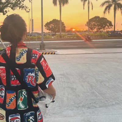 rvlynicanfly's profile picture. ‘05 | she/her