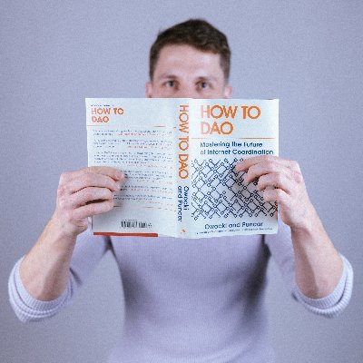 Democratizing entrepreneurship by taking startups onchain! co-founder of @banklessconsult, @howtodaobook @daogovernance & @Workout_DAO