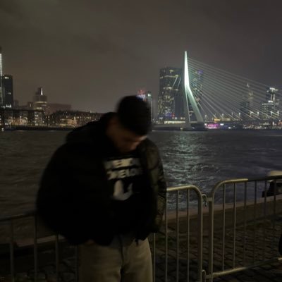 Etraace's profile picture. @VeIoryn