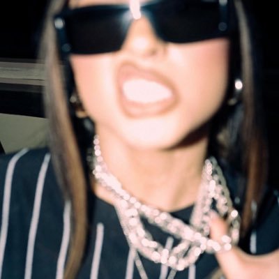here to argue and retweet
stream fufn (fuck you for now) by JADE
SABRINA 2X GRAMMY WINNER
JADE 1X BRIT WINNER