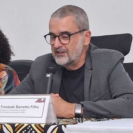 #Somostudooquenãopresta: paraense, carioca, ricifense, manauara, amazônida, cerratense, candango, tricolor, antropólogo e ratazana racista.
