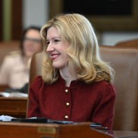 April Farris (@farris_april) Twitter profile photo