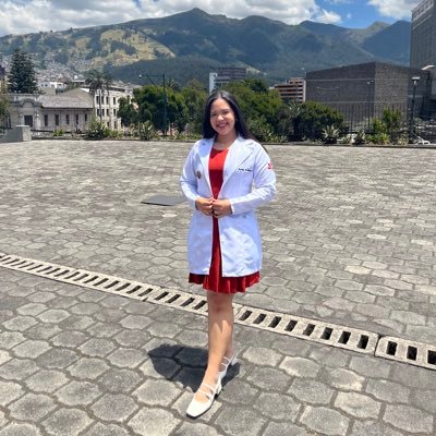 pauletteperdomo's profile picture. MD| Aspiring pediatrician🧸👩🏻‍⚕️🩺