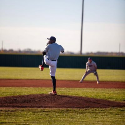 Tyreek_Sherman's profile picture. 6’1 203 RHP ⚾️ ig:Tyreek_242