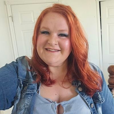 43, Goal Setting, Dream Reaching, Family Loving, Wellness Minded, Mama, Widow, Grief Normalizer, small business owner