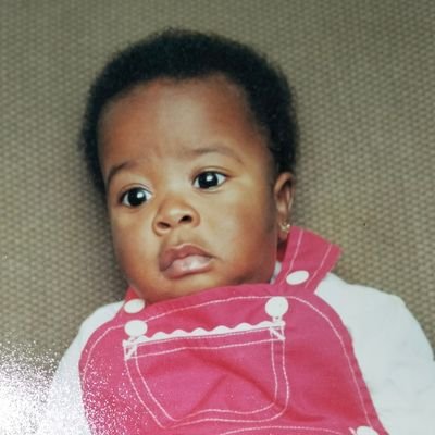 _shadesofesther's profile picture. I'm just a girlll