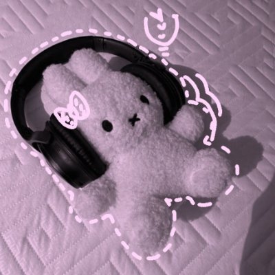 jjonathan_x9's profile picture. ⋆𐙚₊˚♡ just a girl who loves football and roblox ♡♡
Bengals and Bills!!🏈🧡💙