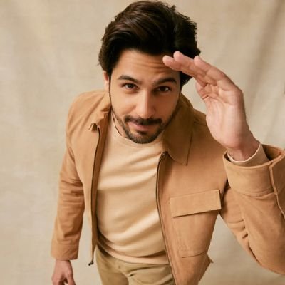 We are the official team of @SidMalhotra,
Your go-to for everything #SidharthMalhotra,
Follow to join #TeamSidharthMalhotra
https://t.co/KPGa4EFWbX: Read the