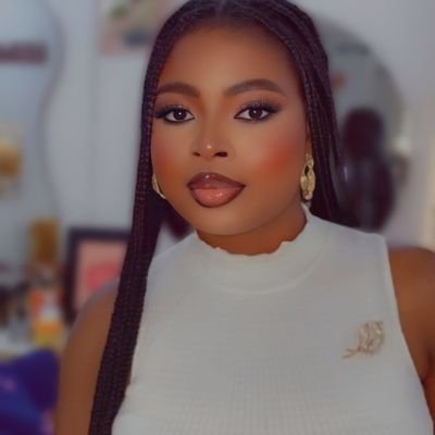 Financial Advisor | Designer | Party Planner | Wedding Planner | Follow_Me_ I _Always_Follow_Back