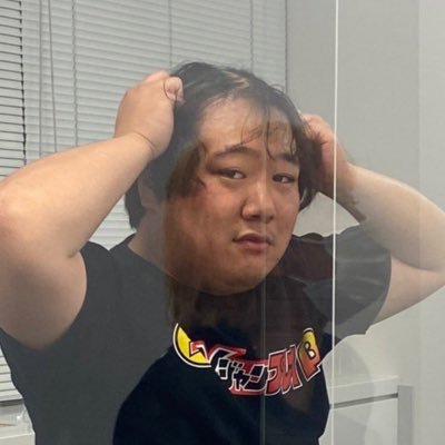 2人の相反するチャーハンの物語