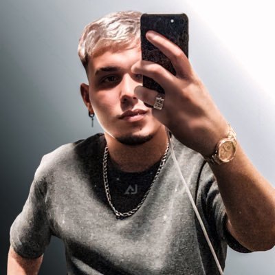 gintart_'s profile picture. 📲 Diseñador Gráfico | 🤝 Consultas mensaje privado.