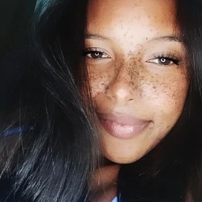 carem_ribeiro's profile picture. 