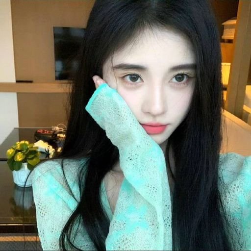 LourtoreKBw's profile picture. 