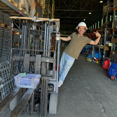 Move anything around the world in hours. Building autonomous forklifts at https://t.co/iR6lU7UTtv. Courage and ambition are in short supply. Backed by @fdotinc.