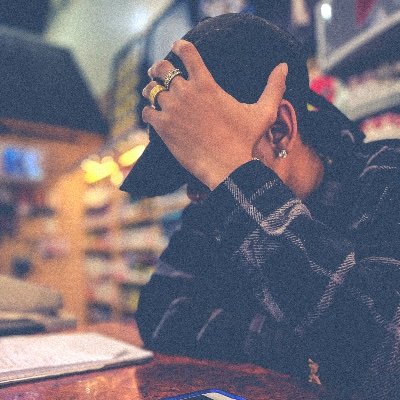 🇿🇦🇲🇽🇵🇭 | They call me “CV” | Producer 🎹| Rapper 🎙| GFX Designer 🧑🏽🎨 | AI Enthusiast 👨🏽🏫 | @officialtwod | @invdegenfoes |