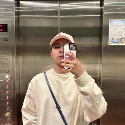 an optimist with depressive tendencies 😗✌🏻