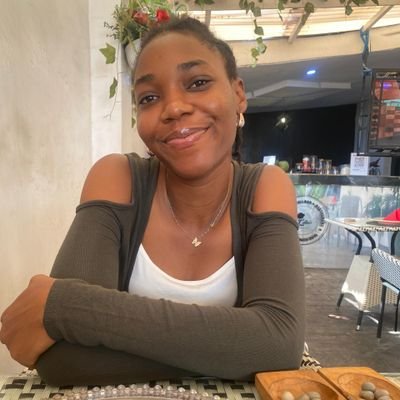 Abba's baby 😍 | Virtual Assistant | Model | Food scientist | Great personality | Fashion designer | @cowrywise campus ambassador | Volunteer @the_foodlegends |