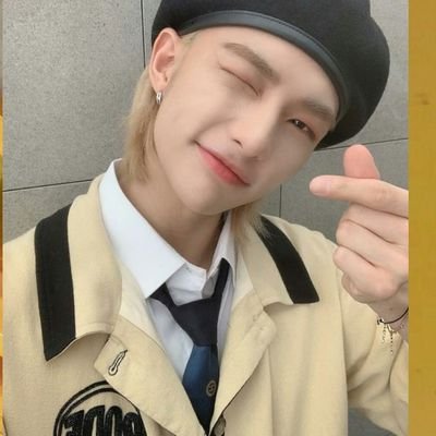 love zone stray kids, bts, exo,xdinary heroes & ateez ♡ #loveStay she/her 99 fan account #twitteroweksiążkary #książkowemole