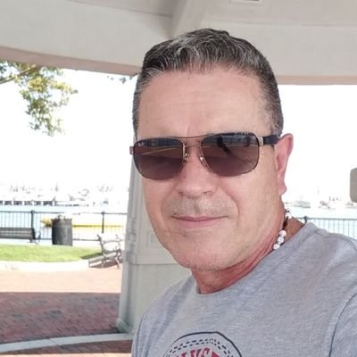 makrolatam's profile picture. 