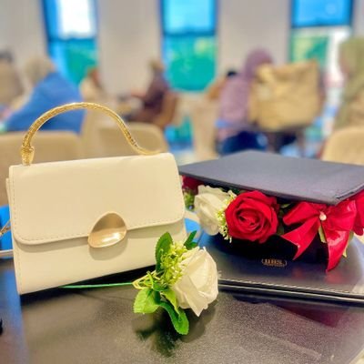 AlfrganyMeme's profile picture. Intern doctor 🦋🌺🩺
لكُلّ شخص مَرّ مِن هُنَا جَبر اللّٰـه 
خَاطِرك وخاطرى بِما تتمنَّاه قلوبنا