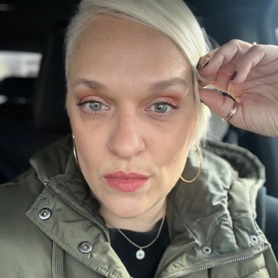 Melamel781's profile picture. Siciliana 🇮🇹 Açoreana 🇵🇹 Mother. Social Worker. Advocate. #BlackLivesMatter