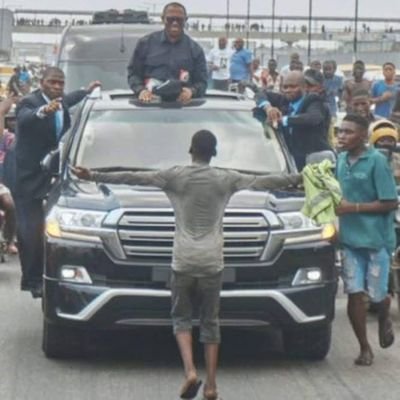 I'm an Edo man & true patriot who believe in sincerity and integrity; I hate corruption,oppression,racism and ethno-religious bigotry. Instagram:@enzoraldo.