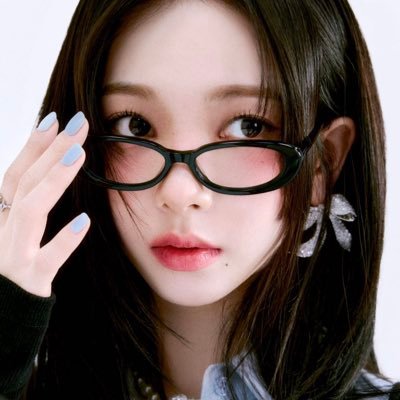 stayc9irls's profile picture. 