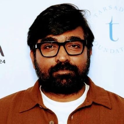 tamilan ❤️ film enthusiast 🍿. Sharing reviews, insights, and creative content about the world of movies. Let's connect!