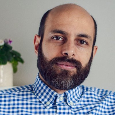 روانشناس تبعیدی؛ دکترای روانشناسی مشاوره از مکگیل؛ فارغالتحصیل موسسه آموزش عالی بهائیان -Tweets in English and French: @ShakibNasr توییتها نظر شخصیست
