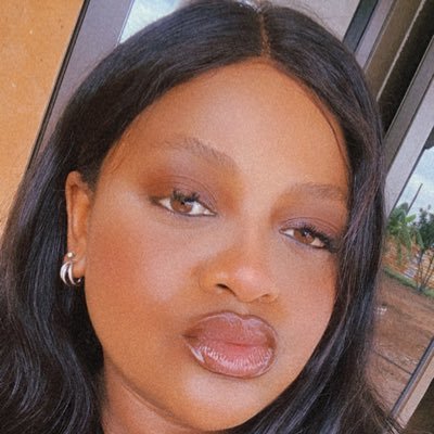 HelenZondi's profile picture. Jehovah’s fav | https://t.co/vhHfVu2DYD