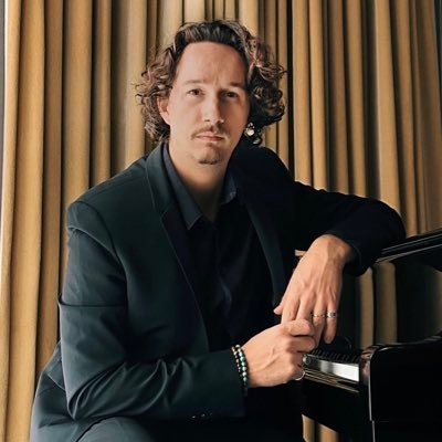 FredNardin's profile picture. Pianiste, compositeur, arrangeur, Prix Django Reinhardt 2016 de l’Académie du Jazz, Nomination aux Victoires du Jazz 2018