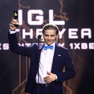 Slakkii's profile picture. 16 | 🇫🇮