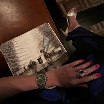 llhsn7's profile picture. 