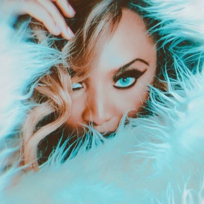 Badgirl4life__'s profile picture. 💋B A D G A L . Public Figure . Queen 👑♑️.